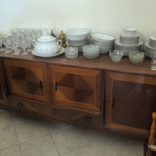 Buffet with storage cabinets and glass display space