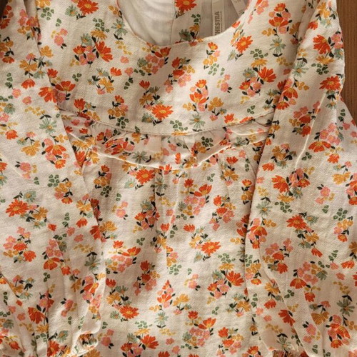Orchestra spring and autumn baby clothes like new 9-12 months