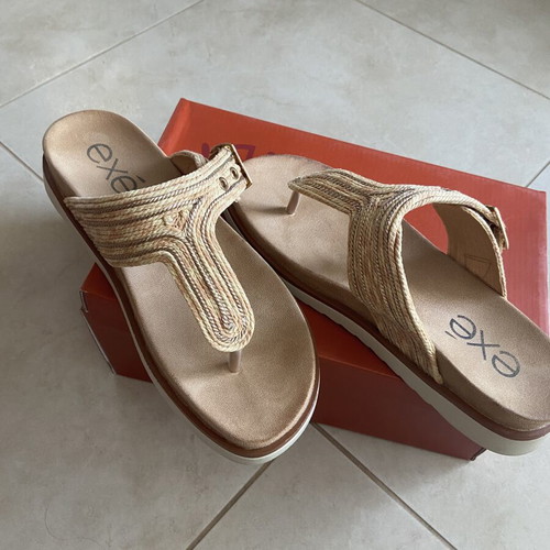 Exe flip flops like new, size 38, beige