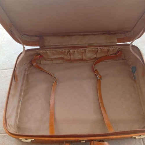 Vintage suitcase limited edition like new