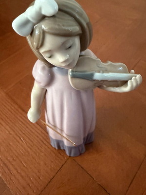 Lladro NAO αγαλματάκι σαν καινούργιο, ύψος 19 εκ.