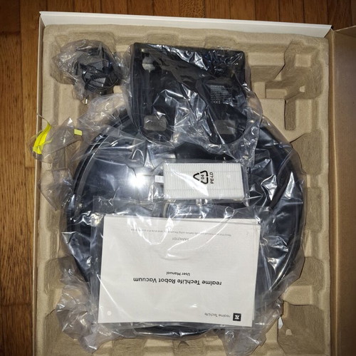 Realme TechLife Robot Vacuum like new with LiDAR mapping and 3000Pa suction