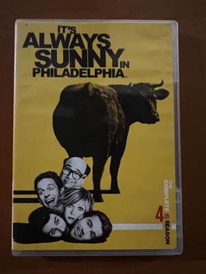 It’s Always Sunny in Philadelphia Season 4 DVD boxset like new