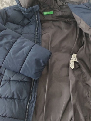 Benetton blue jacket like new for boys aged 7-8