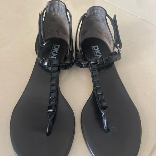 DKNY sandals used, size 37.5, black