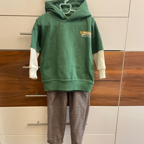 Zara set for boys 2-3 years used, hooded sweatshirt and tweed pants