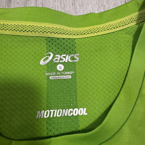 Asics women's sports t-shirt like new, size M, neon green
