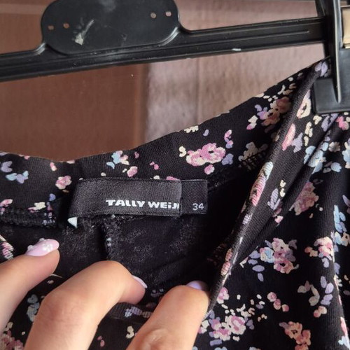 Floral mini skirt Tally Weijl like new, black with pink and blue