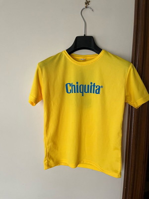 Chiquita short-sleeve t-shirt like new for 10-year-old kids