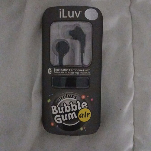 iLuv Bubble Gum Air Wireless Earbuds new with Bluetooth