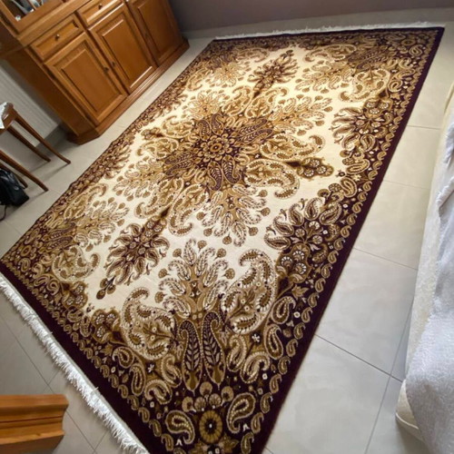 Anatolia rug like new, 200cm x 290cm