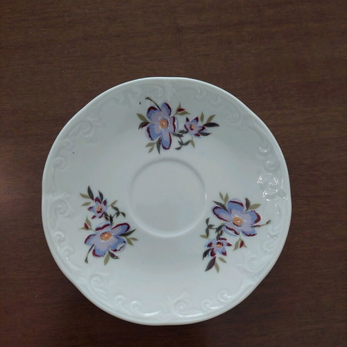 Vintage porcelain coffee cup set like new, 4 pieces
