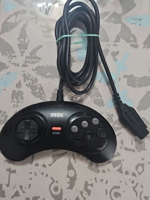 Sega Mega Drive 6 Button Controller like new