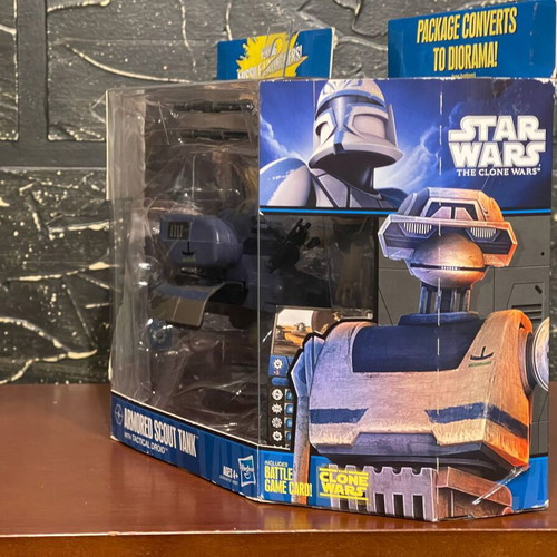 Star Wars Hasbro Armored Scout Tank with Tactical Droid new