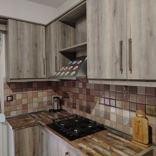 Complete kitchen with built-in oven and gas stove, like new