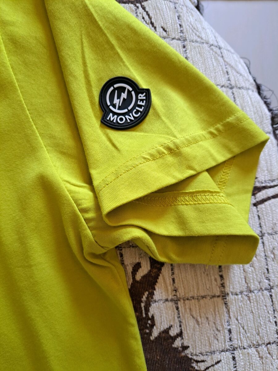 Moncler men's T-shirt like new, yellow,… - € 55,00 - Vendora.cy