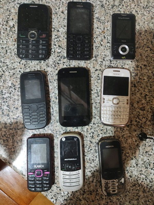 Used cell phones, pack of 9