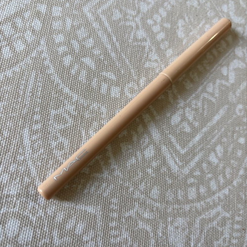 MAC Technakohl liner used in Risqué shade