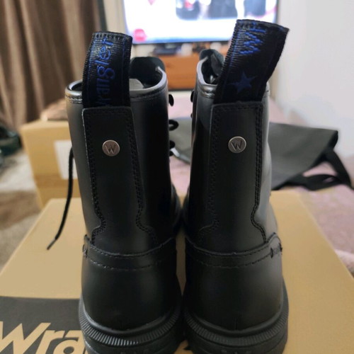 Wrangler men's boots new, size 42, black