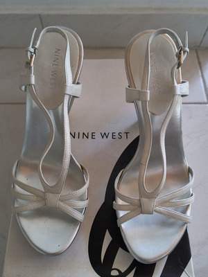 Nine West white high-heeled sandals like new, size 36.5