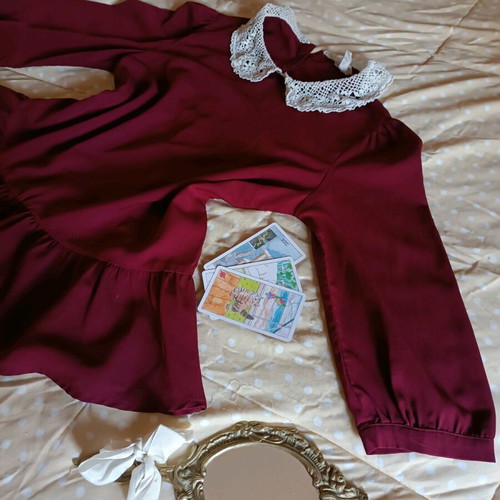 Coquette vintage burgundy blouse with knitted collar like new, size S