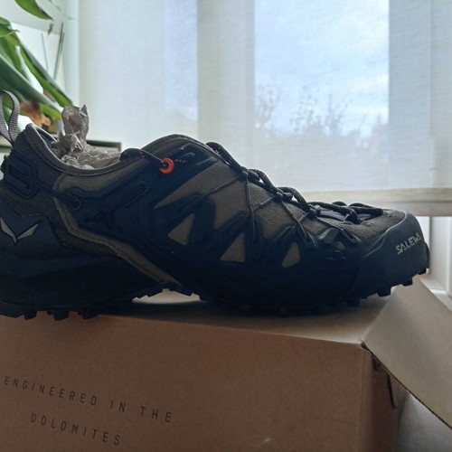 Salewa MS Wildfire Edge αθλητικά σαν καινούργια, μέγεθος 39, μαύρο και μπεζ