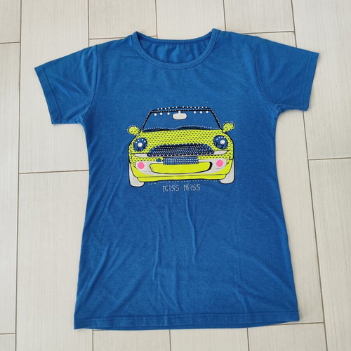T-shirts for girls size 12/14 like new, colorful, set of 7