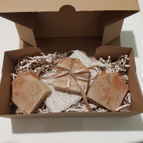 Handmade soap with honey and oats 100% natural gift set