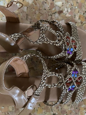 Women's shoes size 37 like new