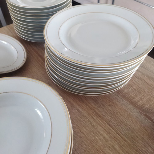 Kitka Porzellan porcelain dinnerware set, like new, white with gold trim