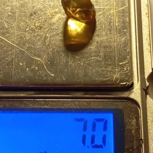 Citrine 7 carats new, beautiful cut for jewelry or collection