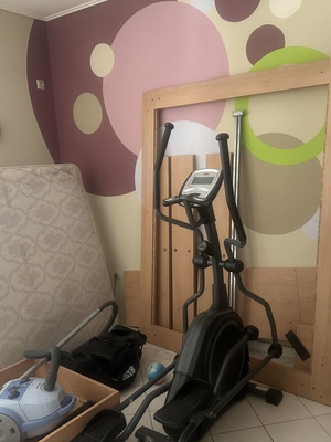 Cloud elliptical fitness machine