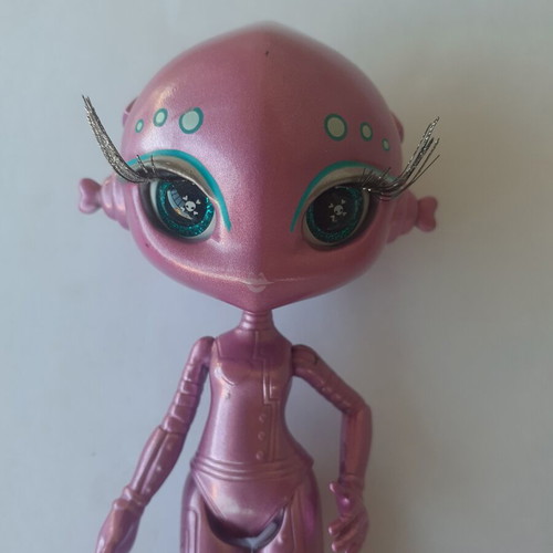 Novi Stars Mae Tallick doll used