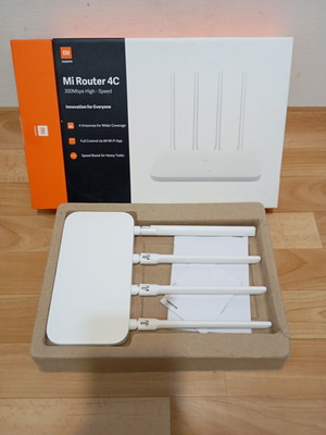 Mi WiFi Range Extender Mi Router 4C like new