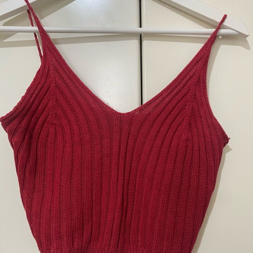 Red ribbed knit crop top like new, size S