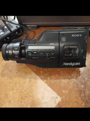 Sony Handycam CCD-F77 Hi-Fi Stereo Video8 βιντεοκάμερα σαν καινούργιο με βαλίτσα και παρελκόμενα