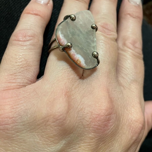 Ring with clear quartz used