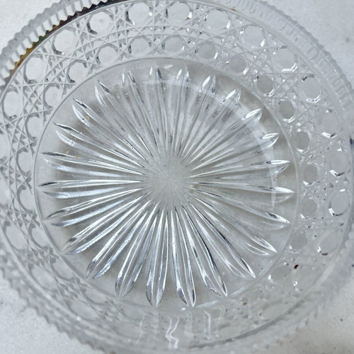 Decorative item in excellent condition