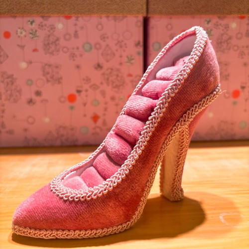 Pink Velour Shoe Ring Holder for 10 Rings Like New