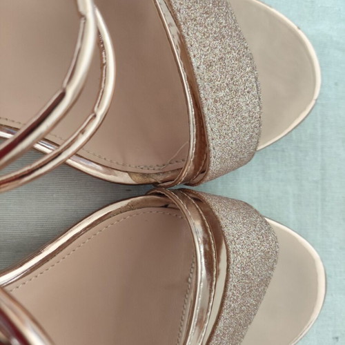 Zapatos block heel sandals like new, rose gold size 42