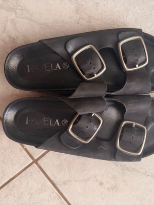 Favela Leather Sandals Size 38 Like New, Black