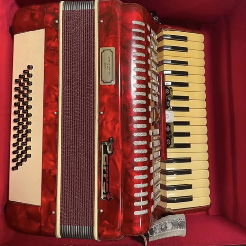 Parrot accordion