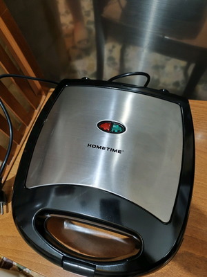 Mini cake maker unused