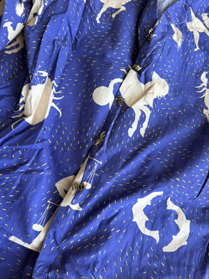 Milkwhite set with zodiac print in purple blue, like new