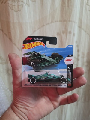 Hot Wheels Mainline Formula One Team Aston Martin καινούργιο, σφραγισμένο