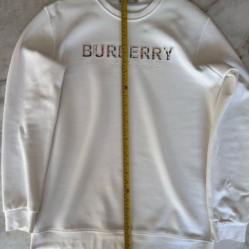 Burberry sweatshirt white with embroidered logo XL like new