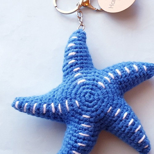 Charm keychain blue starfish knitted handmade new
