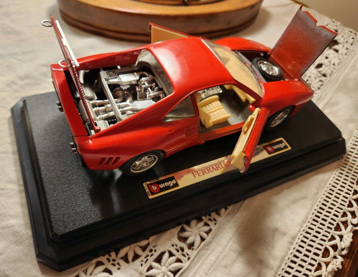 Burago Special Edition Ferrari GTO 1984… - € 29,99 - Vendora.cy