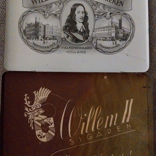 Willem II Livia metal case like new, Dutch cigar box