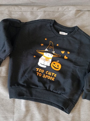 Sinsay Kids Sweater 116 cm like new, black Halloween print